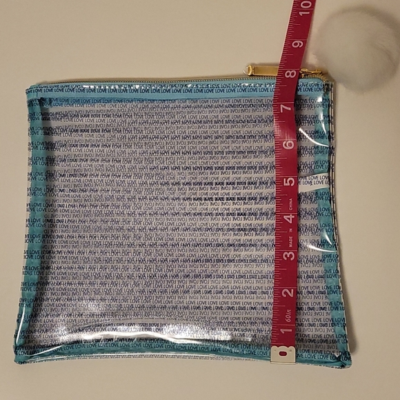 NWOT make-up bags. 2 sizes. - Picture 4 of 10